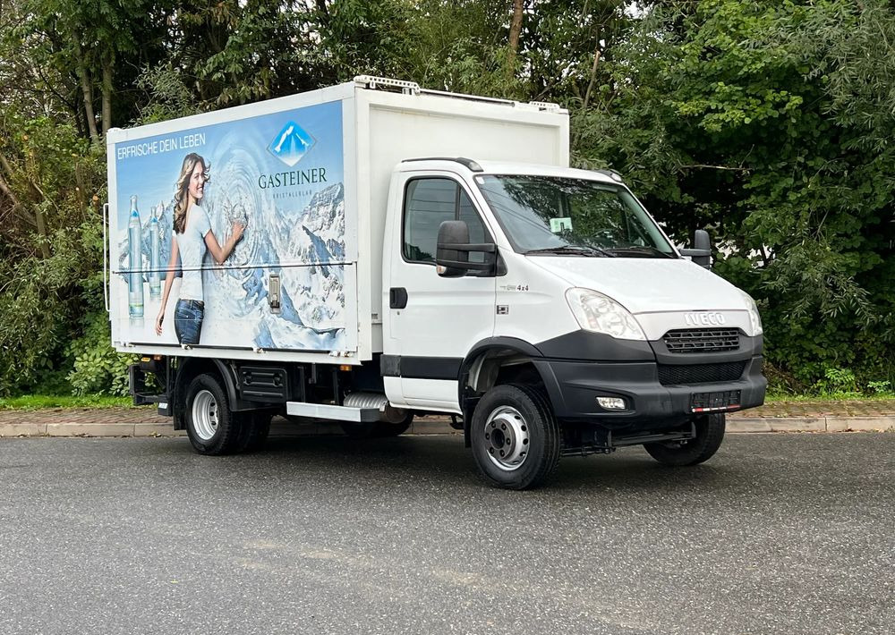 Iveco * IVECO 70C17 * Allrad *4x4* Stan Perfekcyjny * Sprowadzony ( Kamper Kiper Wywrotka ) - Dobozos felépítményű teherautó: 2 kép. Iveco * IVECO 70C17 * Allrad *4x4* Stan Perfekcyjny * Sprowadzony ( Kamper Kiper Wywrotka ) - Dobozos felépítményű teherautó: 2 kép.