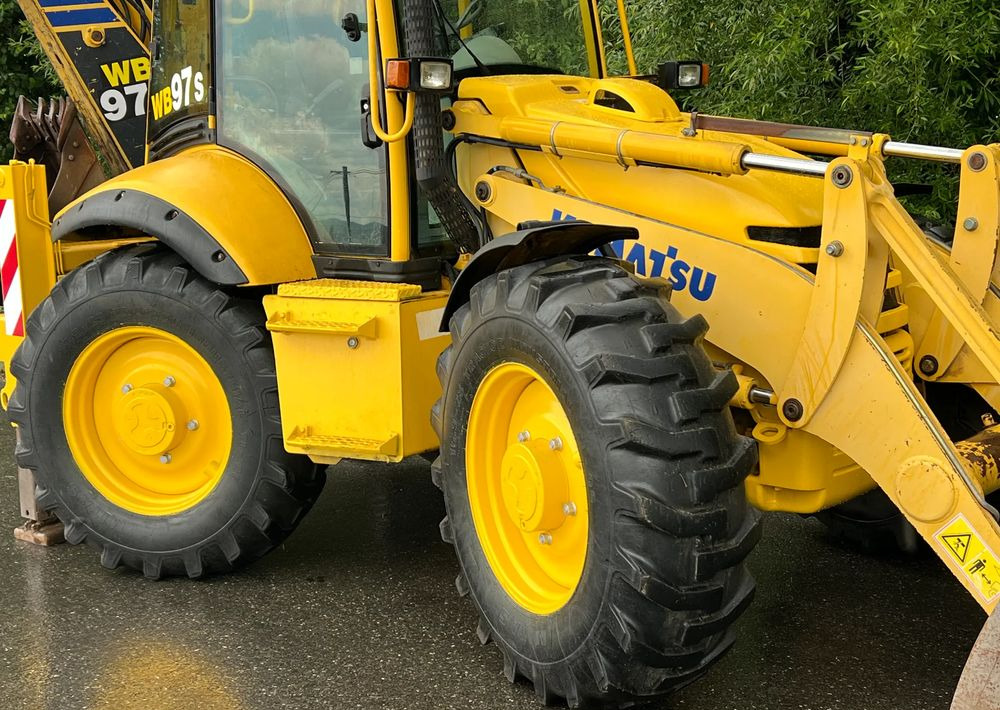 Komatsu * Koparko Ładowarka * Komatsu WB 97 S Utility * - Kotrórakodó: 3 kép. Komatsu * Koparko Ładowarka * Komatsu WB 97 S Utility * - Kotrórakodó: 3 kép.