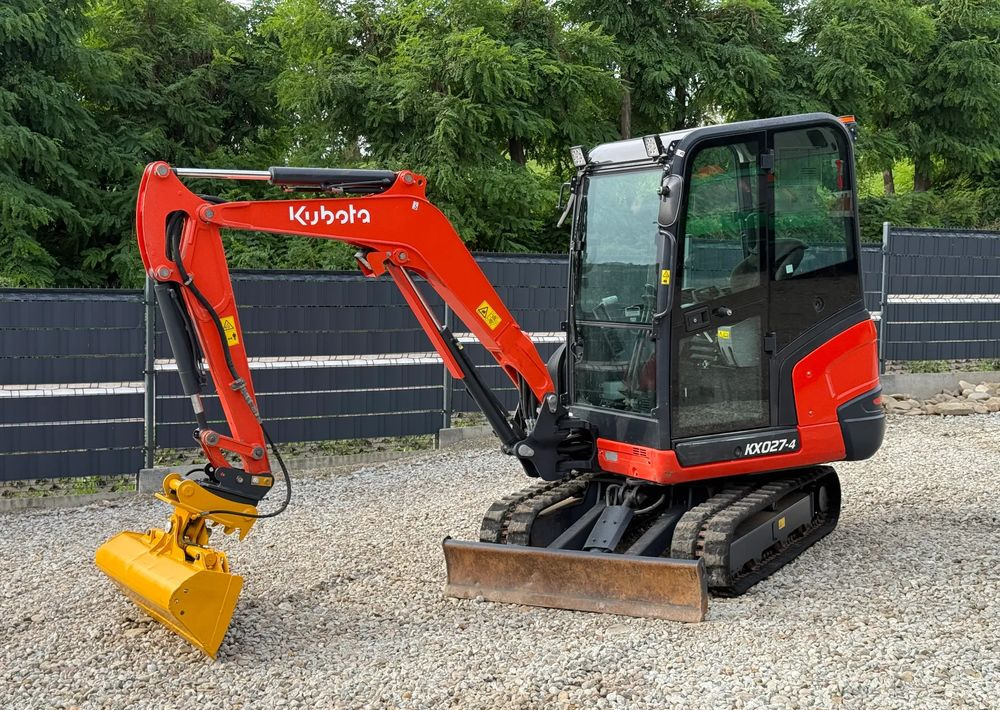 Kubota * Minikoparka * Kubota KX 027-4 * 2.8 Tony * Perfekcyjny Stan * - Minikotró: 1 kép. Kubota * Minikoparka * Kubota KX 027-4 * 2.8 Tony * Perfekcyjny Stan * - Minikotró: 1 kép.