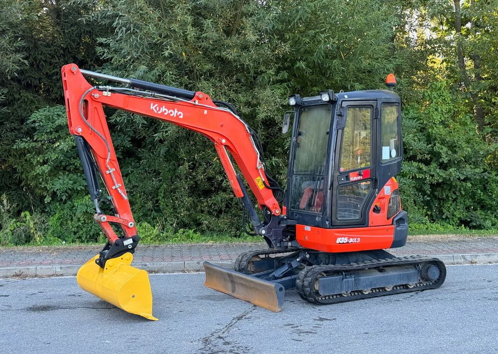 Kubota * Minikoparka * Kubota U 35-3&3 * 3.5 Ton * Sprowadzona * - Minikotró: 1 kép. Kubota * Minikoparka * Kubota U 35-3&3 * 3.5 Ton * Sprowadzona * - Minikotró: 1 kép.
