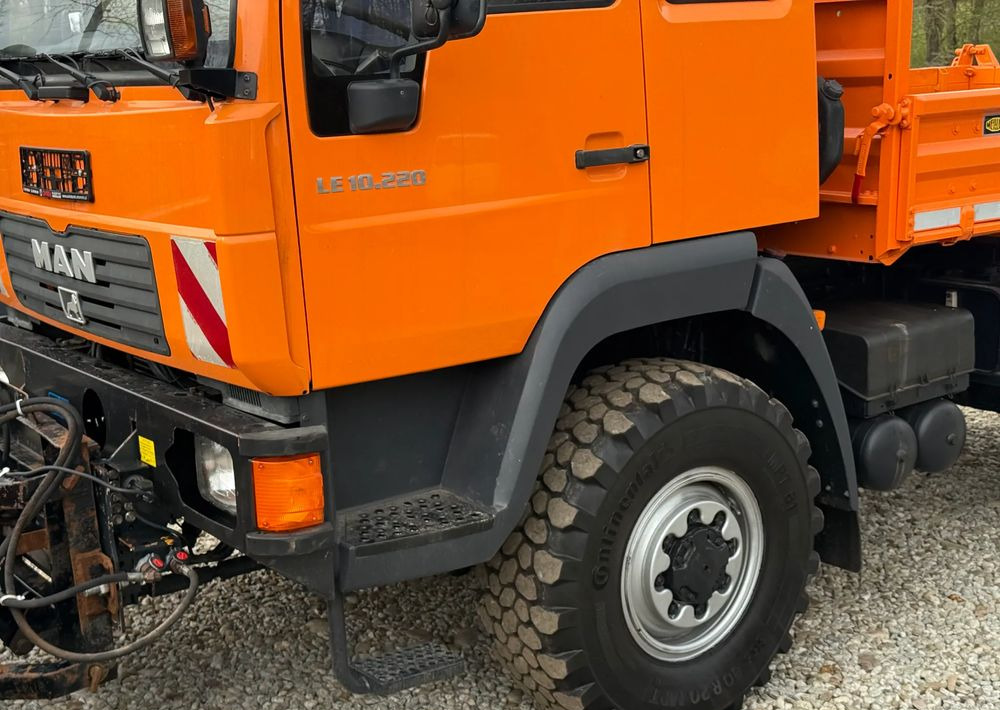 MAN * MAN 10-220 * Pług * Kiper Wywrotka Meiller * 4x4 * Zimowe Utrzymanie * Unimog * - Billenőplatós teherautó: 4 kép. MAN * MAN 10-220 * Pług * Kiper Wywrotka Meiller * 4x4 * Zimowe Utrzymanie * Unimog * - Billenőplatós teherautó: 4 kép.