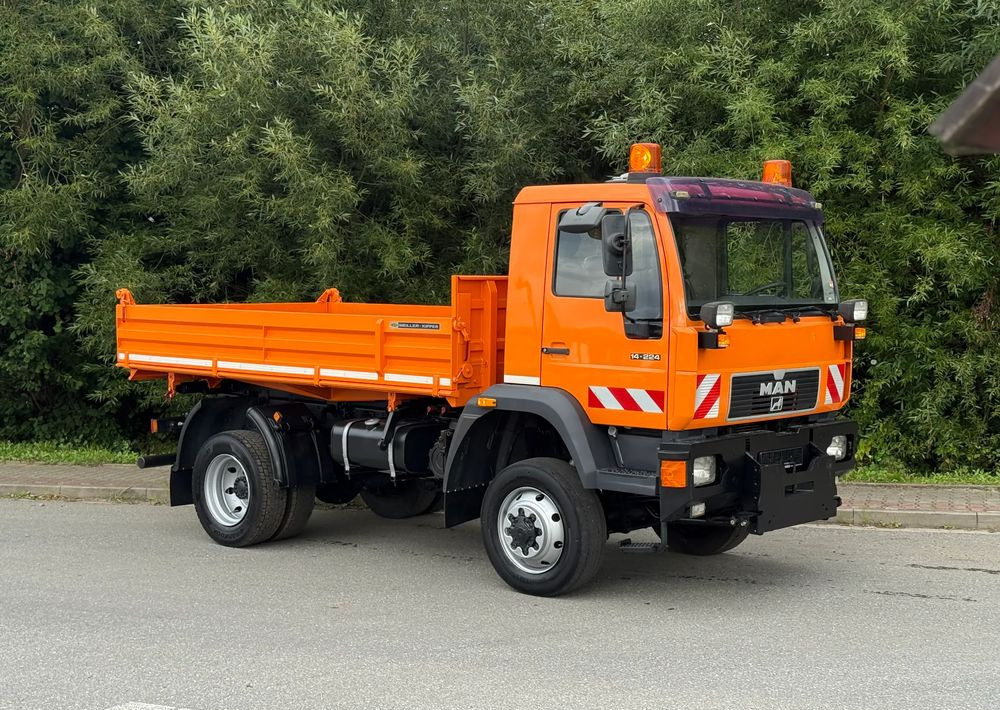 MAN * MAN 14-220 * Kiper Wywrotka Meiller * 4x4 * Zimowe Utrzymanie * Unimog * - Billenőplatós teherautó: 2 kép. MAN * MAN 14-220 * Kiper Wywrotka Meiller * 4x4 * Zimowe Utrzymanie * Unimog * - Billenőplatós teherautó: 2 kép.