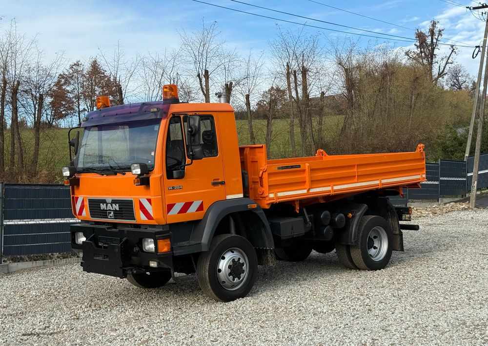 MAN * MAN 14-220 * Kiper Wywrotka Meiller * 4x4 * Zimowe Utrzymanie * Unimog * - Billenőplatós teherautó: 2 kép. MAN * MAN 14-220 * Kiper Wywrotka Meiller * 4x4 * Zimowe Utrzymanie * Unimog * - Billenőplatós teherautó: 2 kép.
