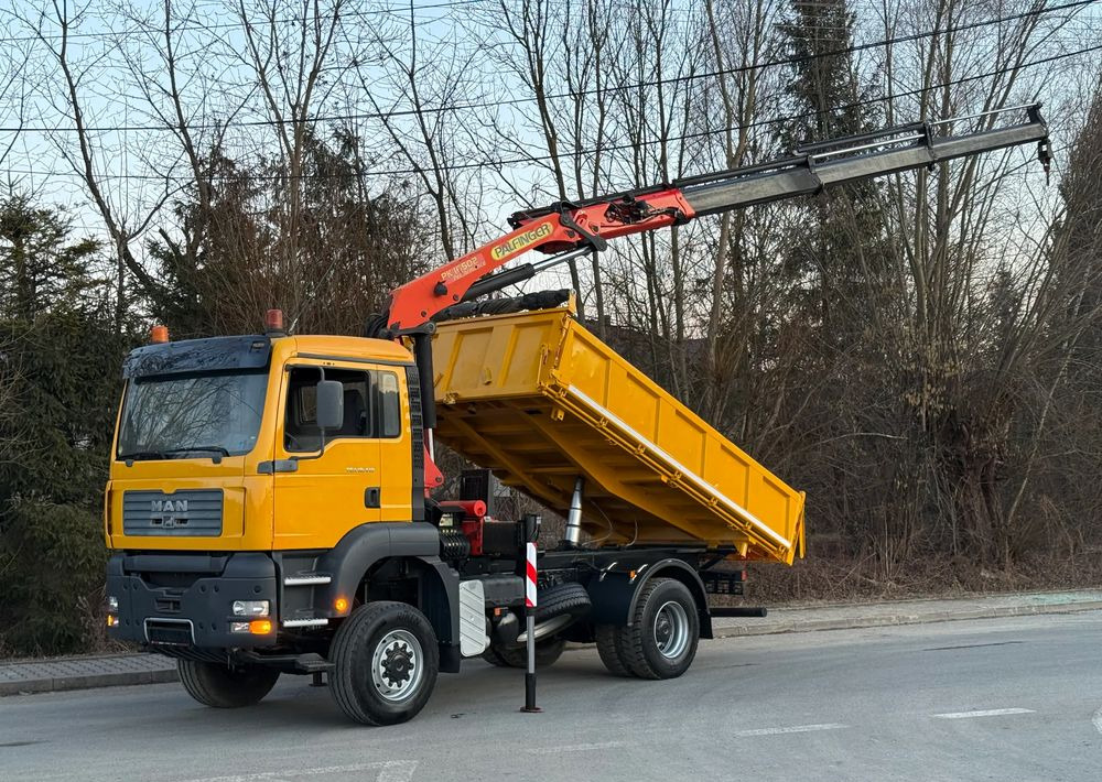 MAN * MAN TGA 18-410 * KIPER WYWROTKA * 4x4 * HDS Palfinger PK16500* Sprowadzony* Bardzo Dobry Stan * - Billenőplatós teherautó: 1 kép. MAN * MAN TGA 18-410 * KIPER WYWROTKA * 4x4 * HDS Palfinger PK16500* Sprowadzony* Bardzo Dobry Stan * - Billenőplatós teherautó: 1 kép.