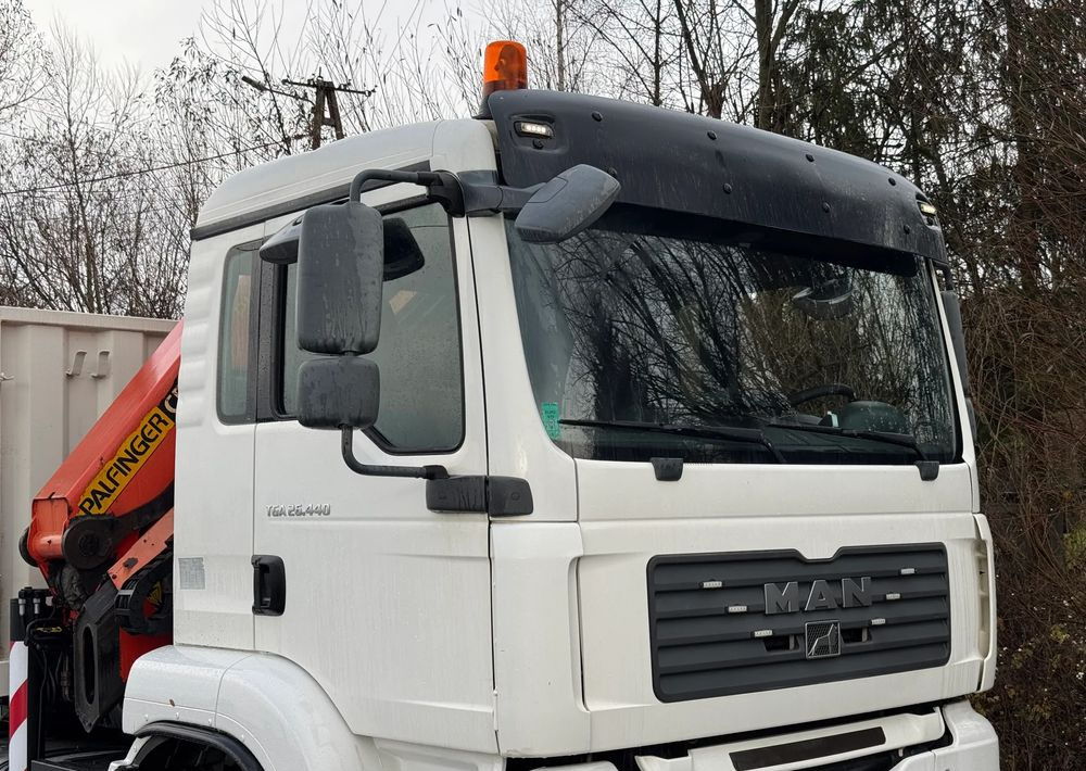 MAN * TGA 26-440 * 4x6 Hydrodrive * HDS Palfinger PK 20002 * Bardzo Dobry Stan - Platós teherautó, Darus autó: 5 kép. MAN * TGA 26-440 * 4x6 Hydrodrive * HDS Palfinger PK 20002 * Bardzo Dobry Stan - Platós teherautó, Darus autó: 5 kép.