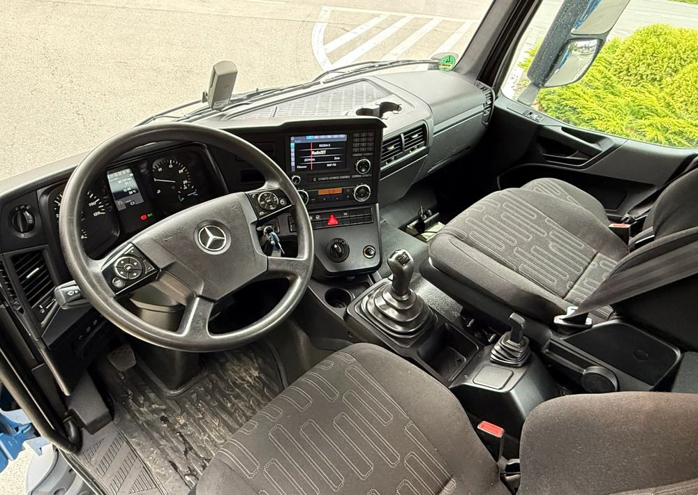 Mercedes-Benz * Arocs * 4X4 * JAK NOWY * Wywrotka Kiper Meiller * Sprowadzony * 80.700 km Oryginalnie * Mercedes - Billenőplatós teherautó: 2 kép. Mercedes-Benz * Arocs * 4X4 * JAK NOWY * Wywrotka Kiper Meiller * Sprowadzony * 80.700 km Oryginalnie * Mercedes - Billenőplatós teherautó: 2 kép.