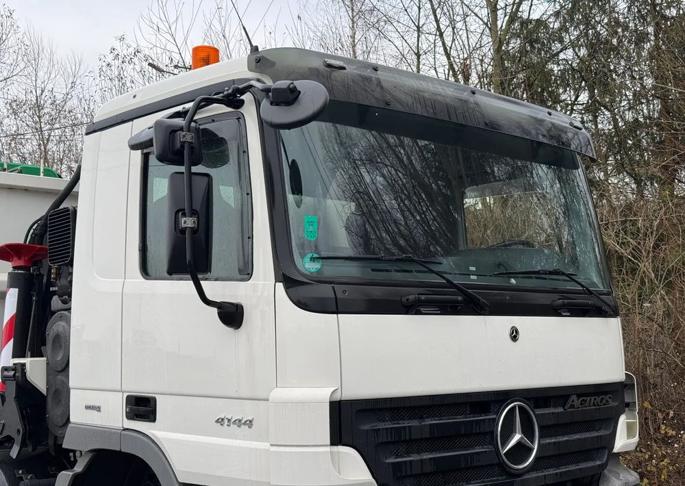 Mercedes-Benz * HDS Palfinger 150002 + FLY JIB PJ 170 * Mercedes Actros 8x6 * Dźwig * 40 TON * Wyciągarka * 35 Metrów * Kosz * - Darus autó: 4 kép. Mercedes-Benz * HDS Palfinger 150002 + FLY JIB PJ 170 * Mercedes Actros 8x6 * Dźwig * 40 TON * Wyciągarka * 35 Metrów * Kosz * - Darus autó: 4 kép.