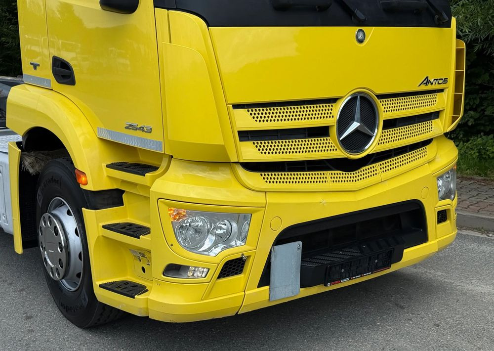 Mercedes-Benz * Hakowiec * Mercedes Antos 2543 * Sprowadzony * Stan Perfekcyjny - Horgos rakodó teherautó: 3 kép. Mercedes-Benz * Hakowiec * Mercedes Antos 2543 * Sprowadzony * Stan Perfekcyjny - Horgos rakodó teherautó: 3 kép.