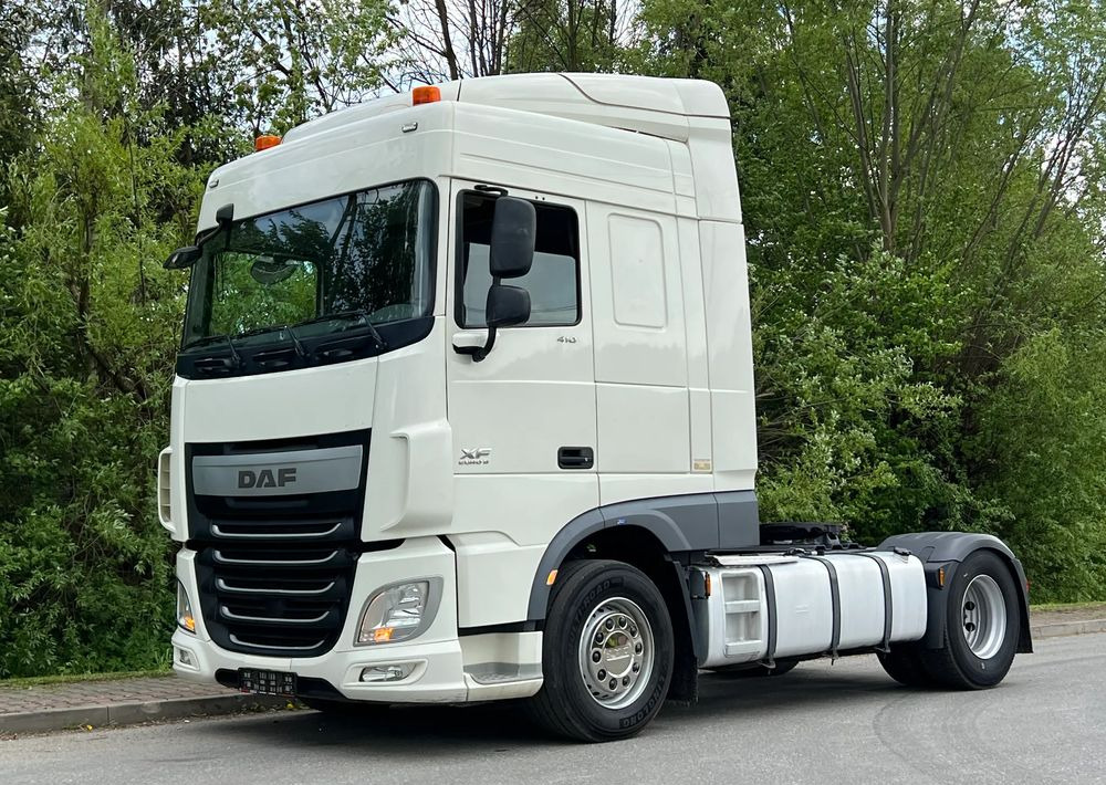 DAF *DAF XF 106 410 Euro 6 RETARDER KLIMA SPROWADZONY SUPER STAN CIĄGNIK SIODŁOWY - Nyergesvontató: 1 kép. DAF *DAF XF 106 410 Euro 6 RETARDER KLIMA SPROWADZONY SUPER STAN CIĄGNIK SIODŁOWY - Nyergesvontató: 1 kép.