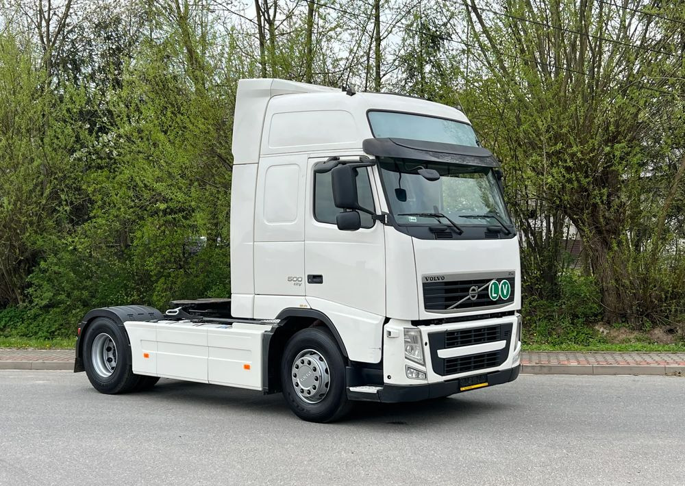 Volvo VOLVO FH 500 EEV SUPER STAN CIĄGNIK SIODŁOWY HYDRAULIKA - Nyergesvontató: 2 kép. Volvo VOLVO FH 500 EEV SUPER STAN CIĄGNIK SIODŁOWY HYDRAULIKA - Nyergesvontató: 2 kép.
