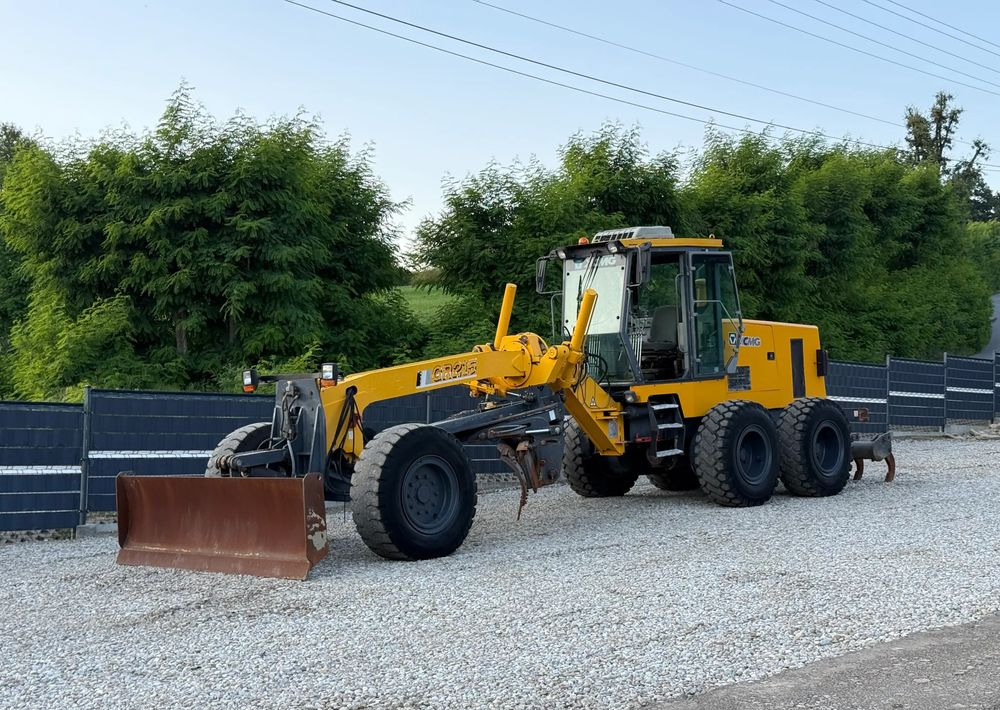 XCMG * Równiarka XCMG GR 215 * Maszyna Drogowa * - Henger: 1 kép. XCMG * Równiarka XCMG GR 215 * Maszyna Drogowa * - Henger: 1 kép.