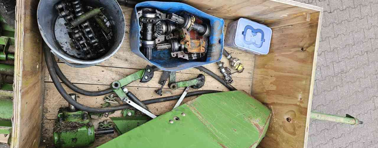 Bergmann Royal doseerwalsen, onderdelen, parts, diversen - Rendfelszedő: 3 kép. Bergmann Royal doseerwalsen, onderdelen, parts, diversen - Rendfelszedő: 3 kép.