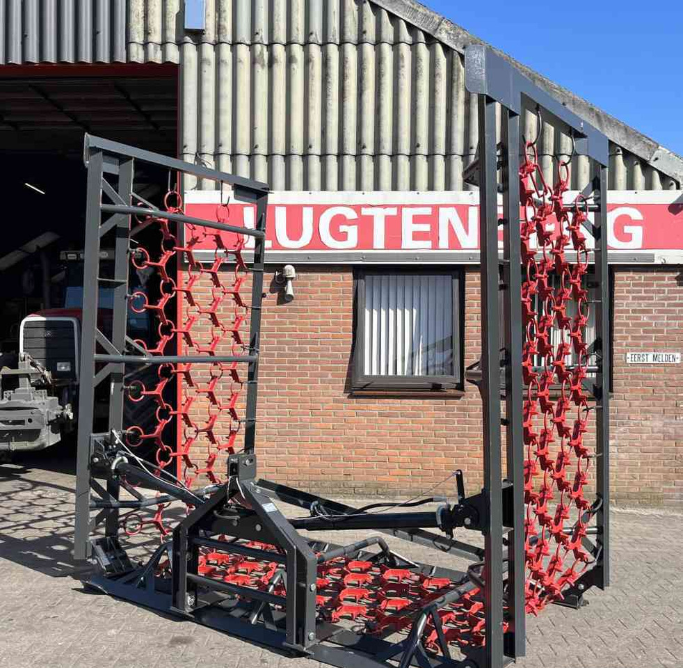 Hofstede Nieuwe 8 meter weidesleep. weidebouwmachines - Láncos borona: 1 kép. Hofstede Nieuwe 8 meter weidesleep. weidebouwmachines - Láncos borona: 1 kép.