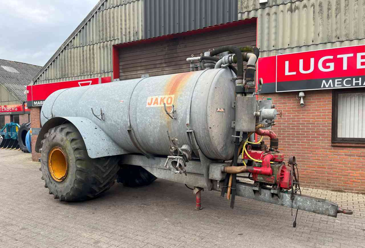 Jako 10000 liter tank mestverwerking - Szippantó tartálykocsi: 2 kép. Jako 10000 liter tank mestverwerking - Szippantó tartálykocsi: 2 kép.