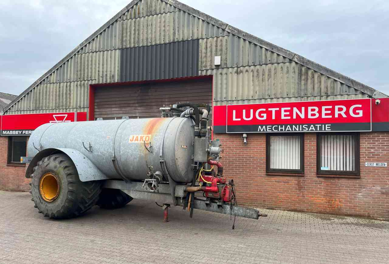 Jako 10000 liter tank mestverwerking - Szippantó tartálykocsi: 1 kép. Jako 10000 liter tank mestverwerking - Szippantó tartálykocsi: 1 kép.