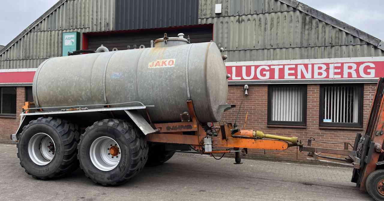 Jako 10000 liter tank mestverwerking - Szippantó tartálykocsi: 1 kép. Jako 10000 liter tank mestverwerking - Szippantó tartálykocsi: 1 kép.