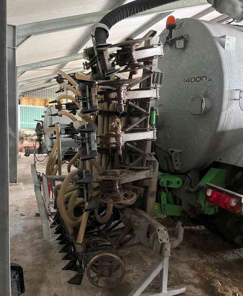 Joskin Solodisc 6020 Graslandbemester mestverwerking - Hígtrágya kijuttatás: 1 kép. Joskin Solodisc 6020 Graslandbemester mestverwerking - Hígtrágya kijuttatás: 1 kép.