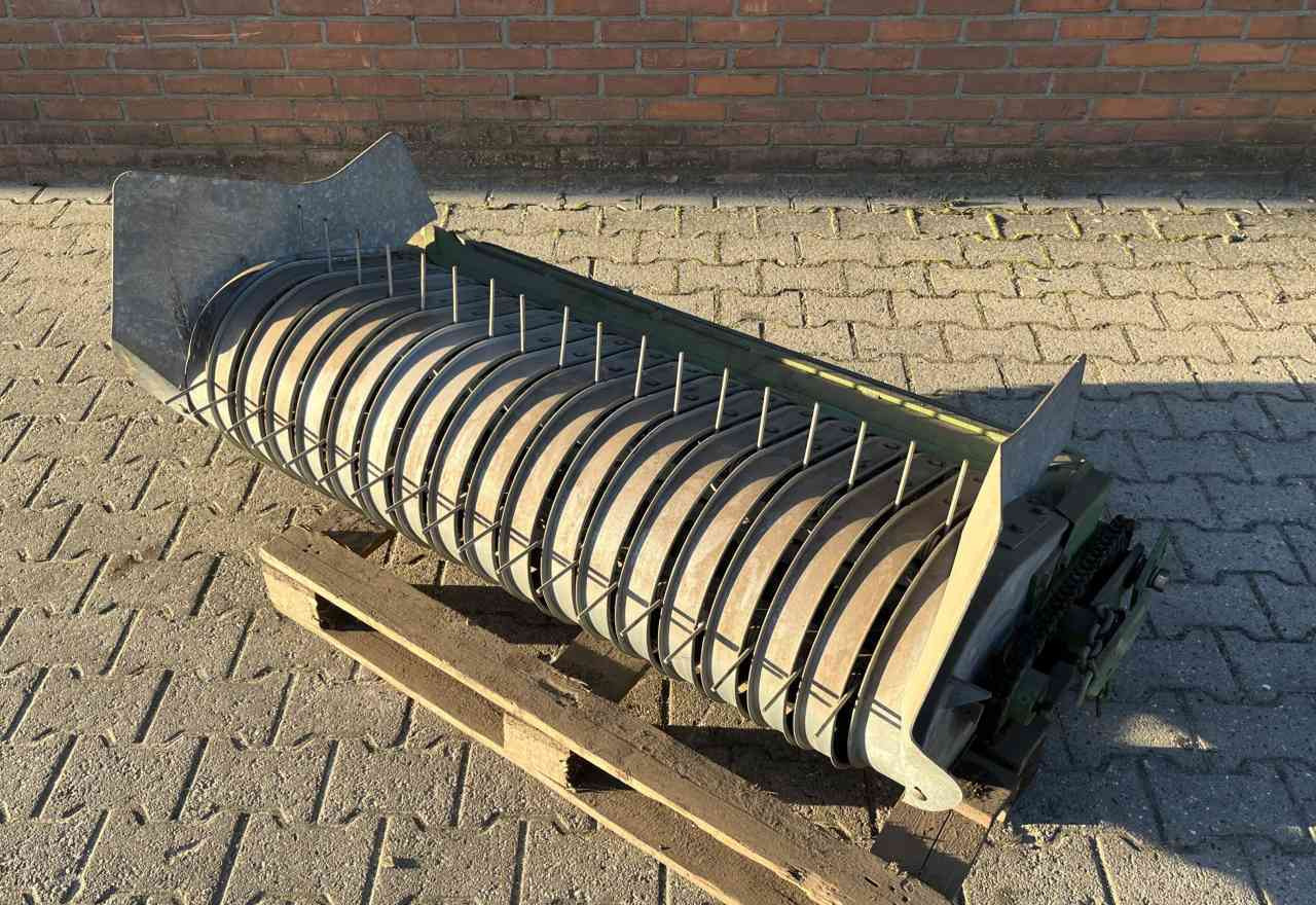 Krone KR 130 Pickup, invoerrol, nieuw, ongebruikt, diversen - Szénaforgató: 3 kép. Krone KR 130 Pickup, invoerrol, nieuw, ongebruikt, diversen - Szénaforgató: 3 kép.