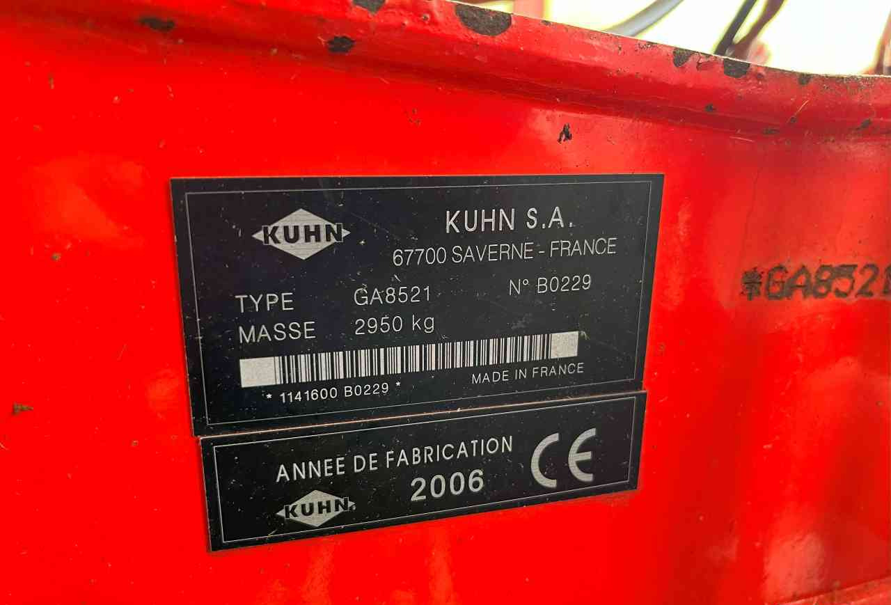 Kuhn GA 8521 zwadhark zwiller rugger rake weidebouwmachines - Szénaforgató: 5 kép. Kuhn GA 8521 zwadhark zwiller rugger rake weidebouwmachines - Szénaforgató: 5 kép.