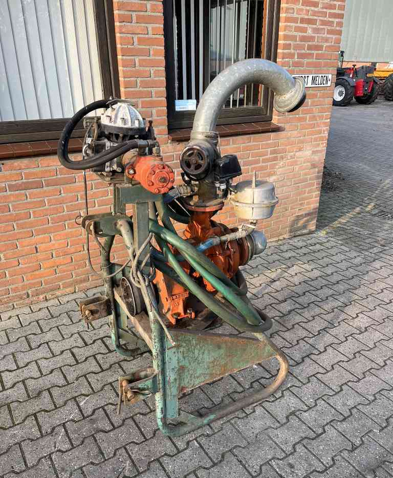 Landini CMS 65/A beregeningspomp. beregening - Öntözőrendszer: 2 kép. Landini CMS 65/A beregeningspomp. beregening - Öntözőrendszer: 2 kép.