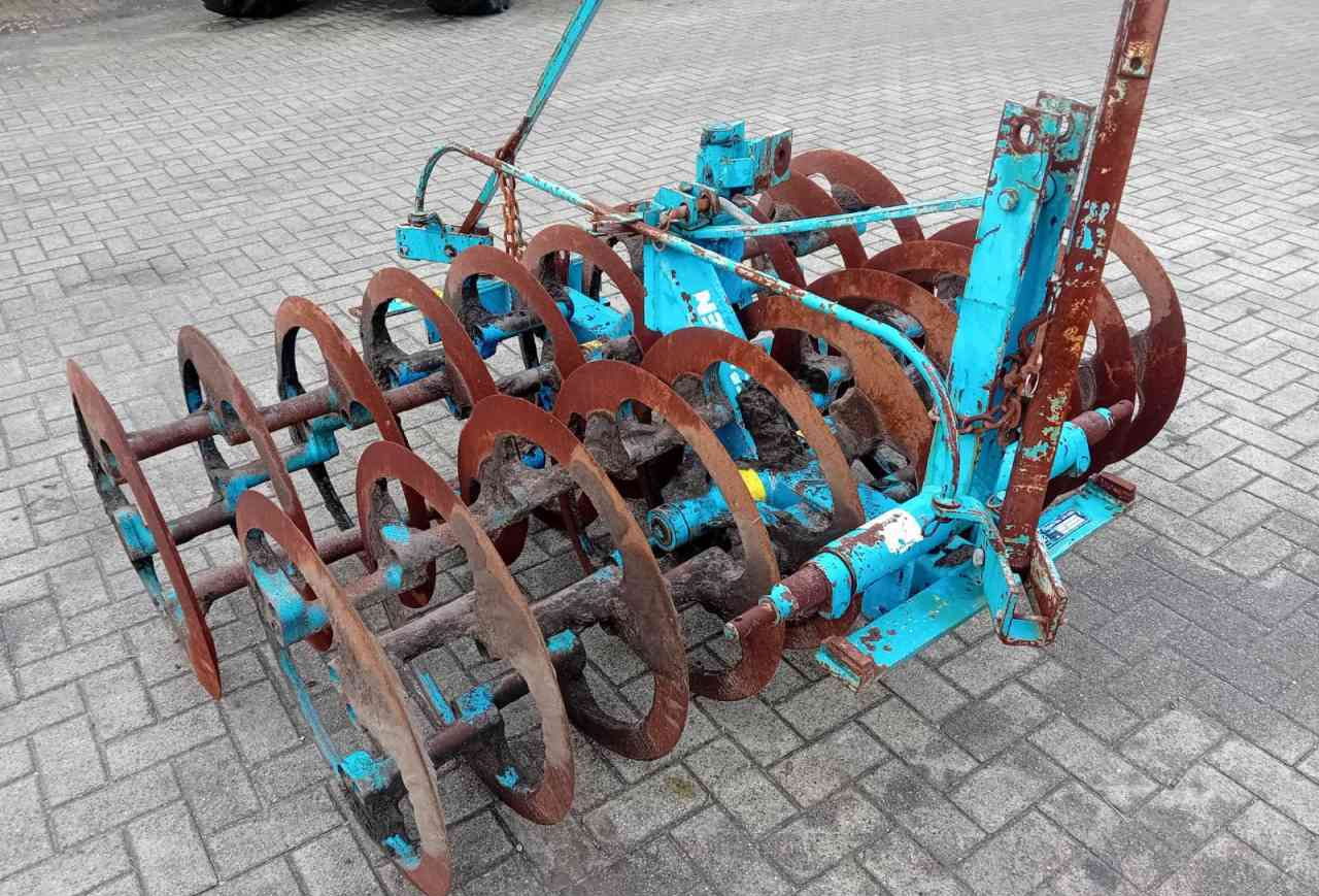Lemken Variopack 110 WDP vorenpakker grondbewerking - Mezőgazdasági hengerek: 1 kép. Lemken Variopack 110 WDP vorenpakker grondbewerking - Mezőgazdasági hengerek: 1 kép.