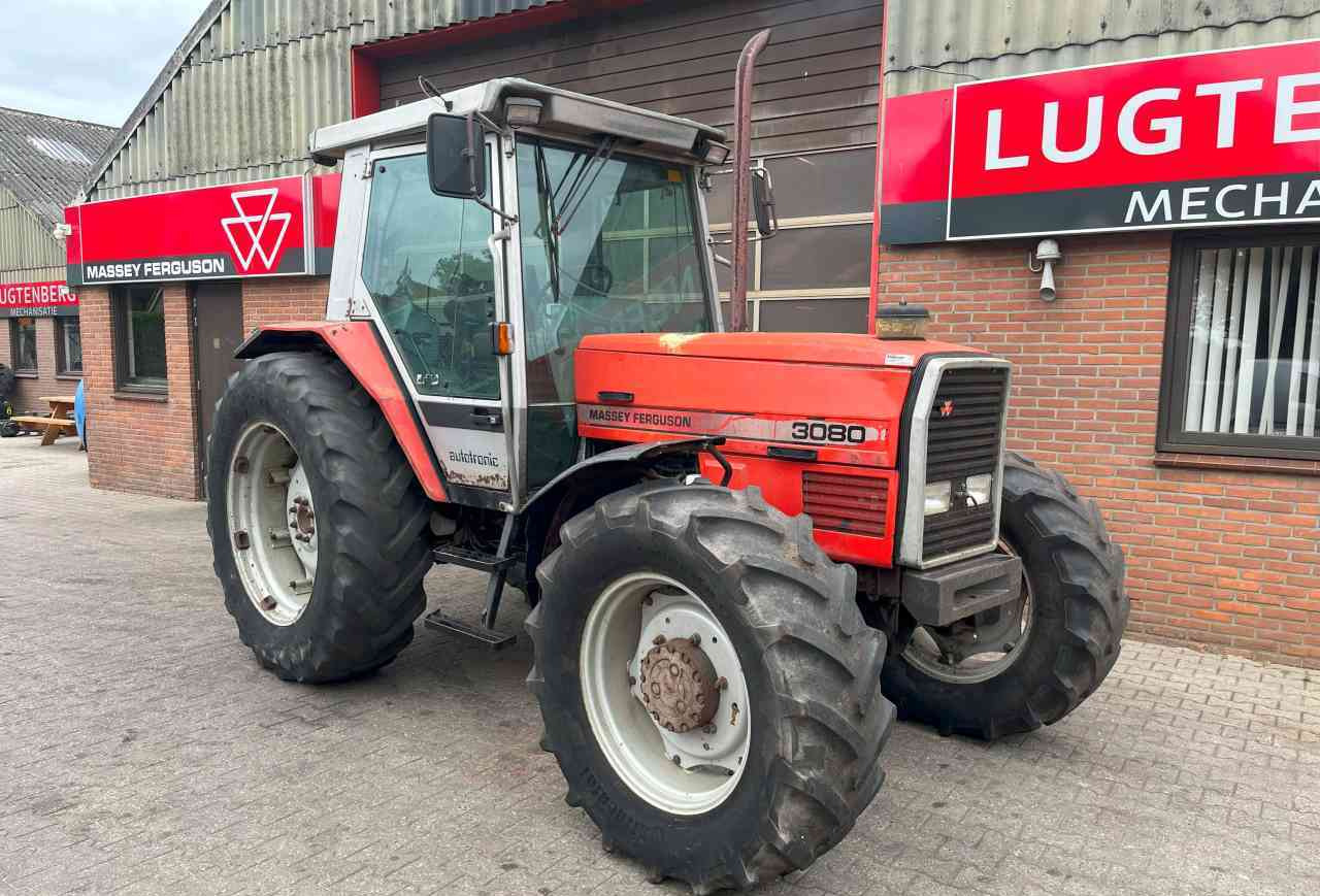 Massey Ferguson 3080 Speedshift Tractoren - Traktor: 2 kép. Massey Ferguson 3080 Speedshift Tractoren - Traktor: 2 kép.