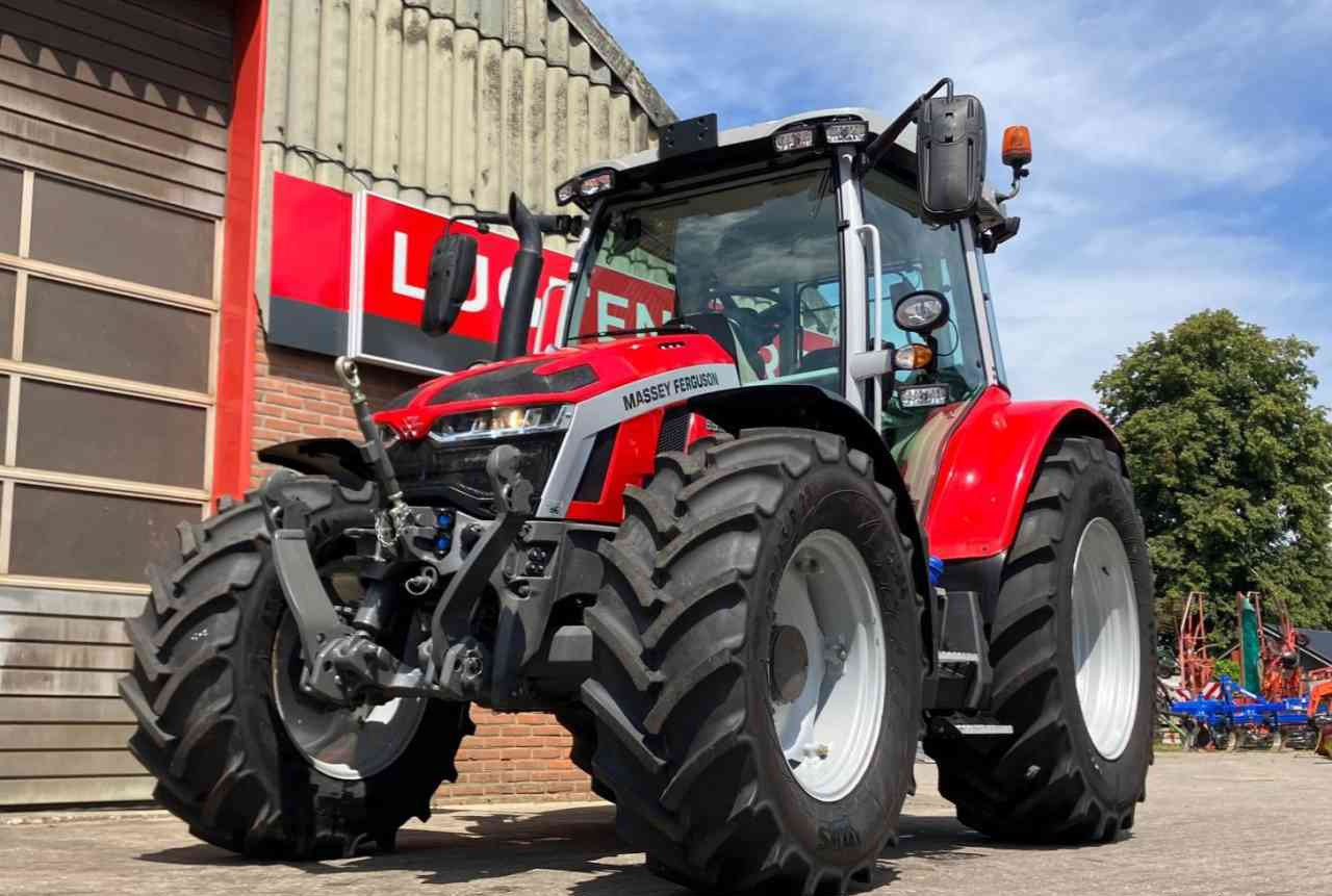 Massey Ferguson 5S.125 Dyna-4 *Verkocht/sold* - Traktor: 3 kép. Massey Ferguson 5S.125 Dyna-4 *Verkocht/sold* - Traktor: 3 kép.