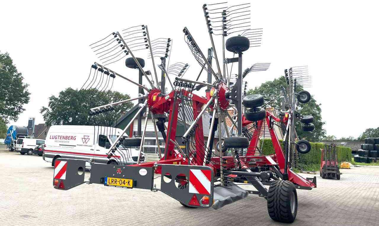 Massey Ferguson RK 1254 TRC-EC Hark 4-elements rake, rugger, zwiller Weidebouwmachines * verkocht/sold * - Szénaforgató: 4 kép. Massey Ferguson RK 1254 TRC-EC Hark 4-elements rake, rugger, zwiller Weidebouwmachines * verkocht/sold * - Szénaforgató: 4 kép.