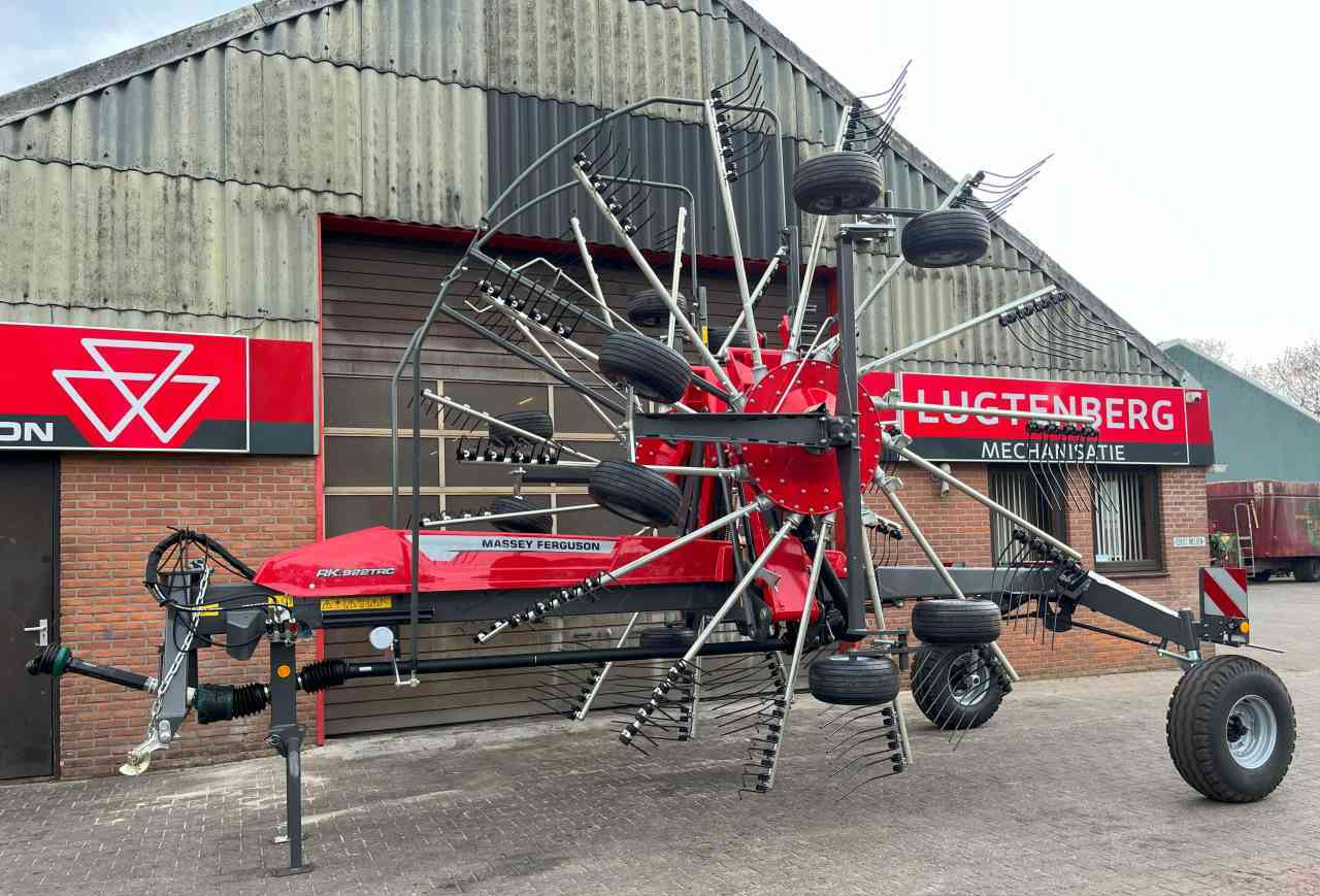 Massey Ferguson RK 922 TRC Gen2 hark middenafleg, hark, zwiller, rugger, rake, weidebouwmachines - Szénaforgató: 2 kép. Massey Ferguson RK 922 TRC Gen2 hark middenafleg, hark, zwiller, rugger, rake, weidebouwmachines - Szénaforgató: 2 kép.