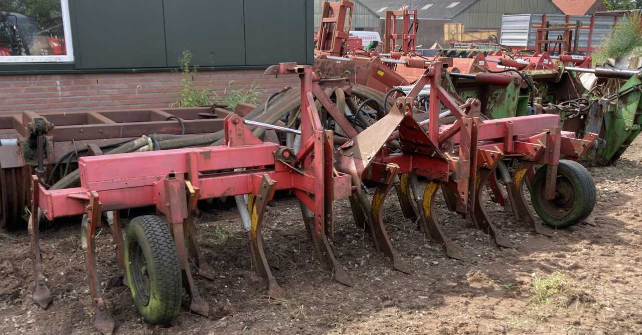 Peecon Bouwlandinjecteur, mestverwerking - Hígtrágya kijuttatás: 1 kép. Peecon Bouwlandinjecteur, mestverwerking - Hígtrágya kijuttatás: 1 kép.