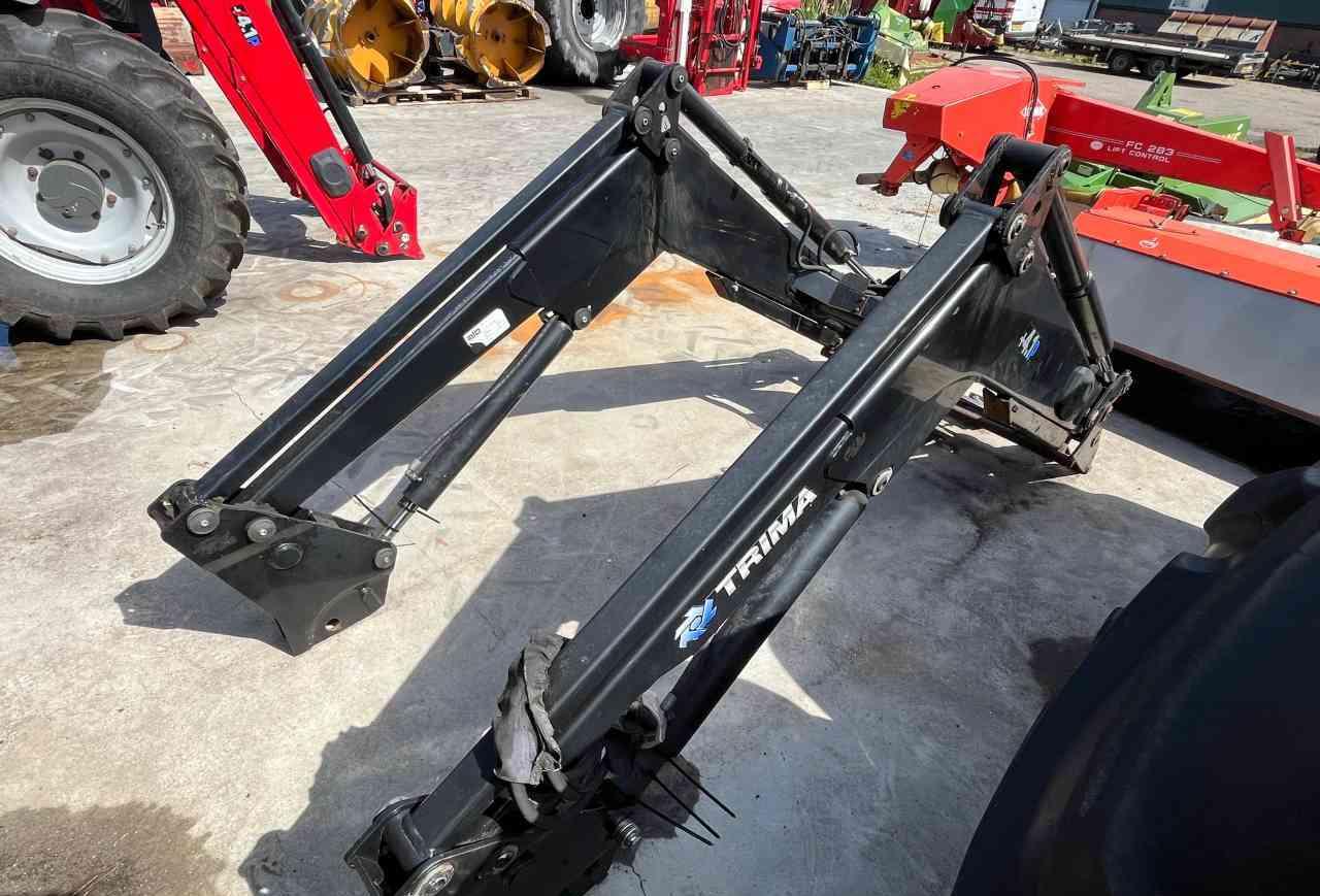 Trima +4.1P Voorlader, Frontlader, Loader, tractoren - Homlokrakodó traktorhoz: 3 kép. Trima +4.1P Voorlader, Frontlader, Loader, tractoren - Homlokrakodó traktorhoz: 3 kép.