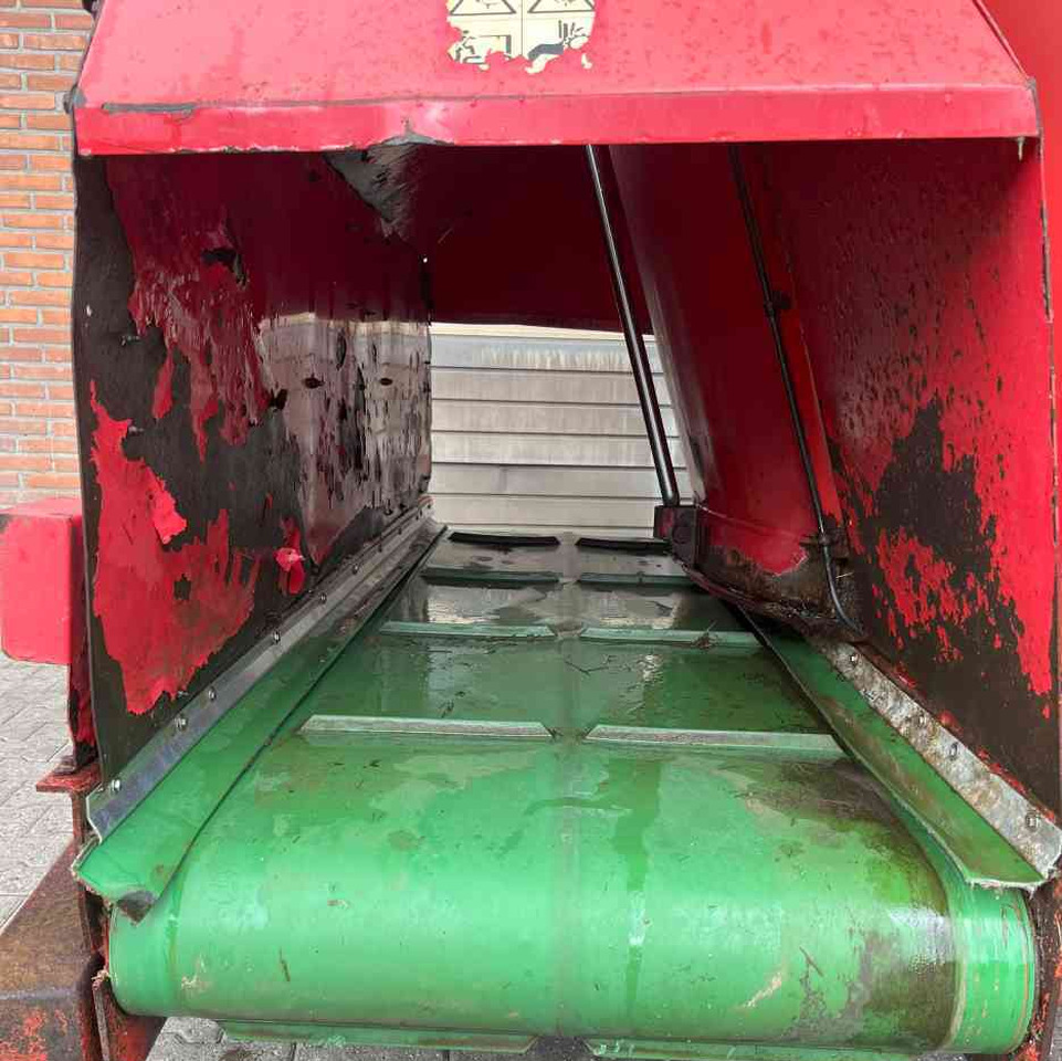 Trioliet Solomix 2-1800 Voermengwagen voermachines - Etetőkocsi: 5 kép. Trioliet Solomix 2-1800 Voermengwagen voermachines - Etetőkocsi: 5 kép.