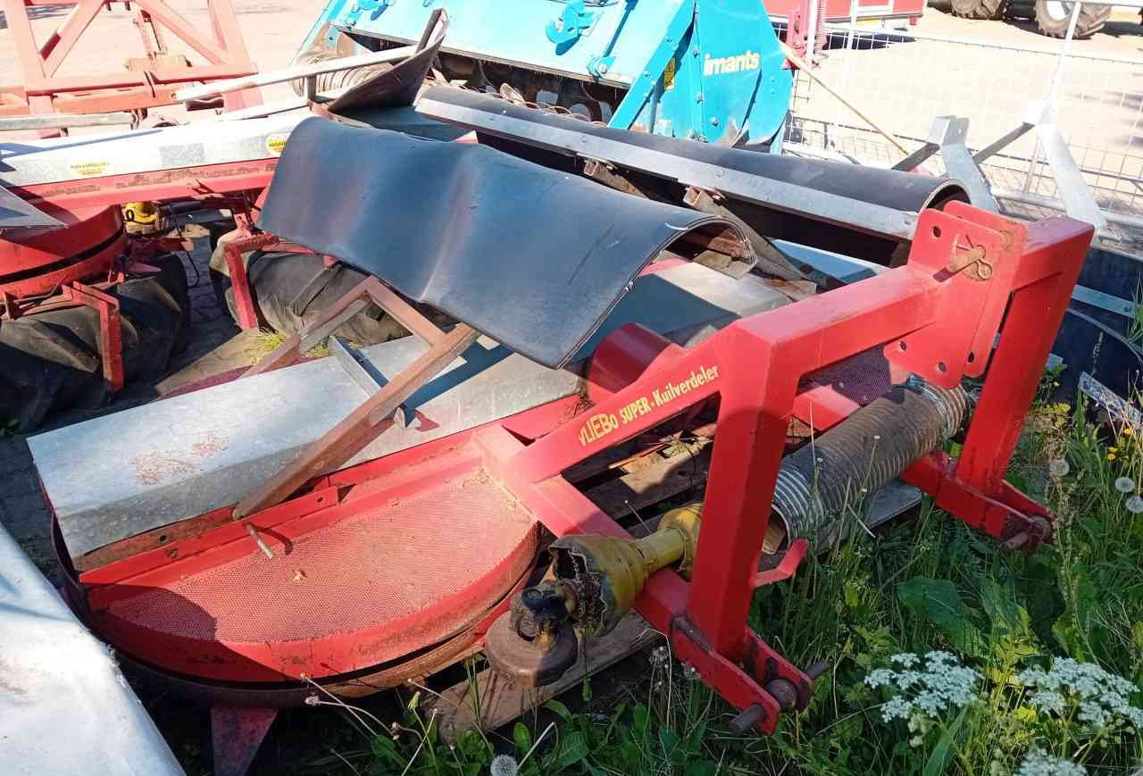 Vliebo VLK1100 kuilverdeler - Szalma aprító: 1 kép. Vliebo VLK1100 kuilverdeler - Szalma aprító: 1 kép.