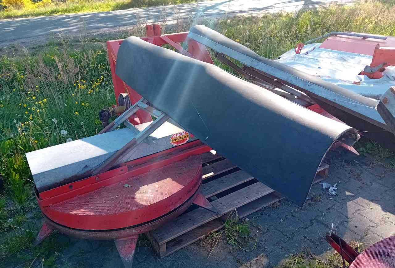 Vliebo VLK1100 kuilverdeler - Szalma aprító: 4 kép. Vliebo VLK1100 kuilverdeler - Szalma aprító: 4 kép.
