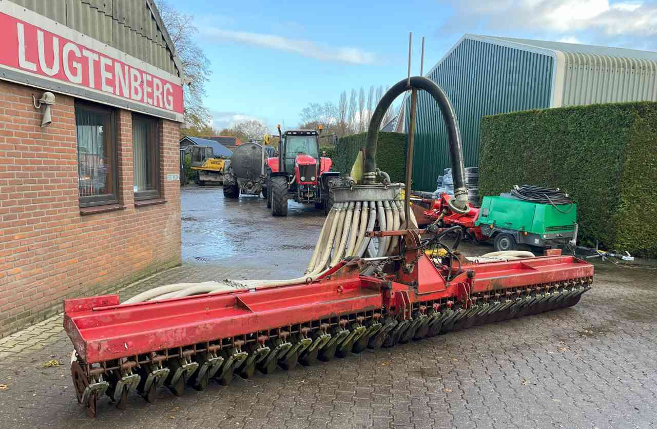 Vredo Zodebemester graslandbemester injecteur mestverwerking - Hígtrágya kijuttatás: 3 kép. Vredo Zodebemester graslandbemester injecteur mestverwerking - Hígtrágya kijuttatás: 3 kép.
