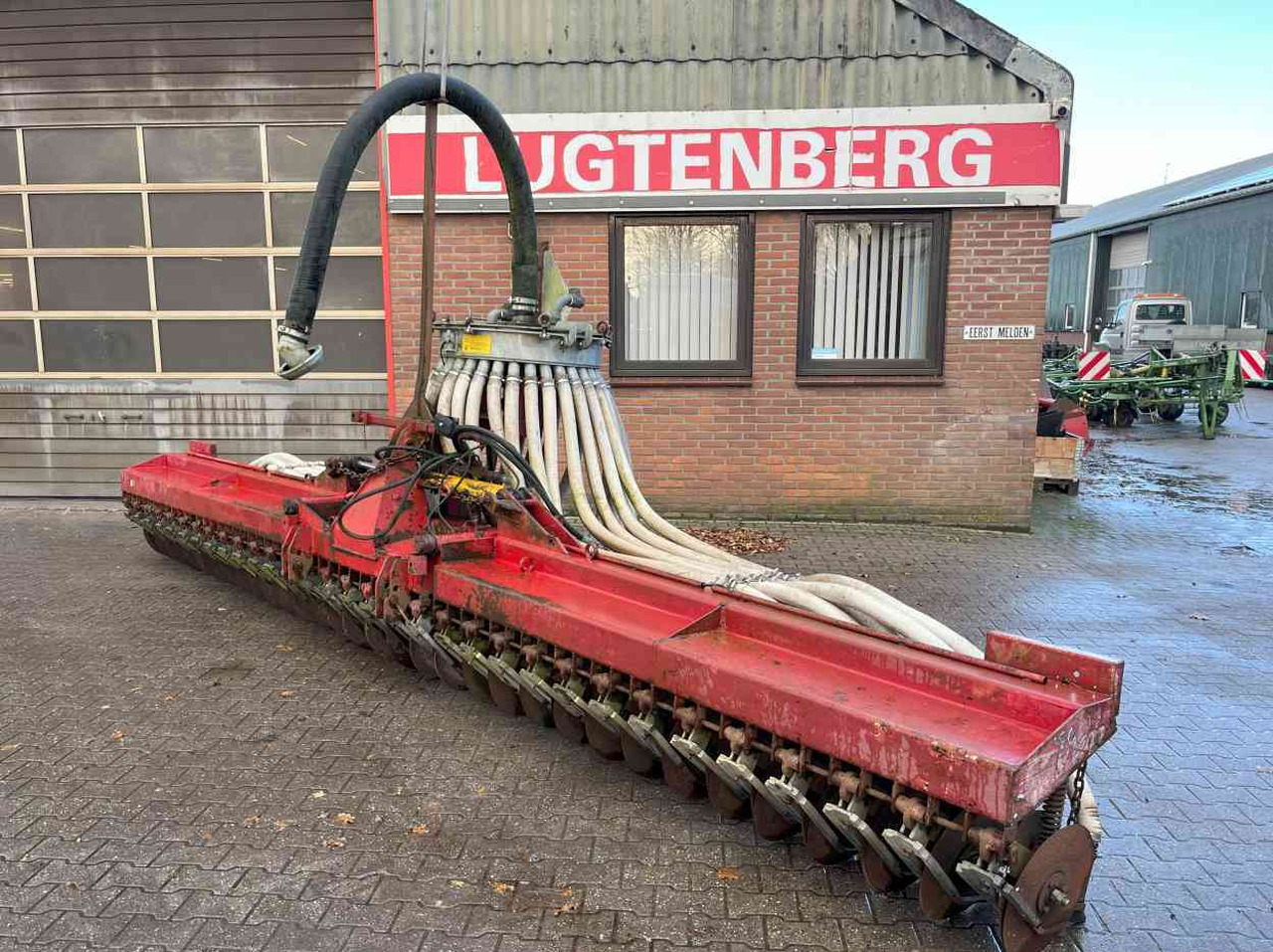 Vredo Zodebemester graslandbemester injecteur mestverwerking - Hígtrágya kijuttatás: 2 kép. Vredo Zodebemester graslandbemester injecteur mestverwerking - Hígtrágya kijuttatás: 2 kép.