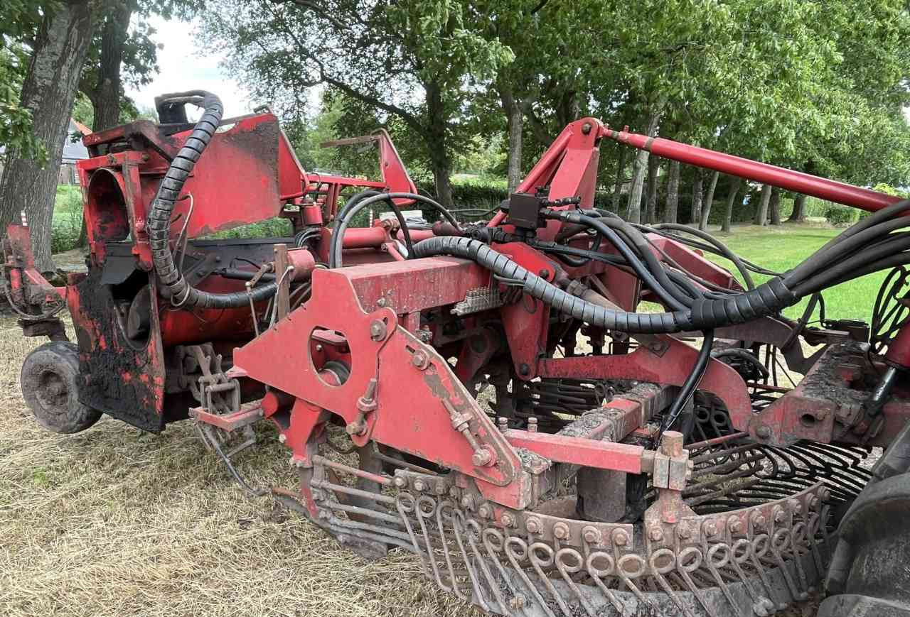 WKM Agrifac WKM BIG SIX Bietenrooier, rooimachines, oogstmachines. - Cukorrépa kombájn: 5 kép. WKM Agrifac WKM BIG SIX Bietenrooier, rooimachines, oogstmachines. - Cukorrépa kombájn: 5 kép.