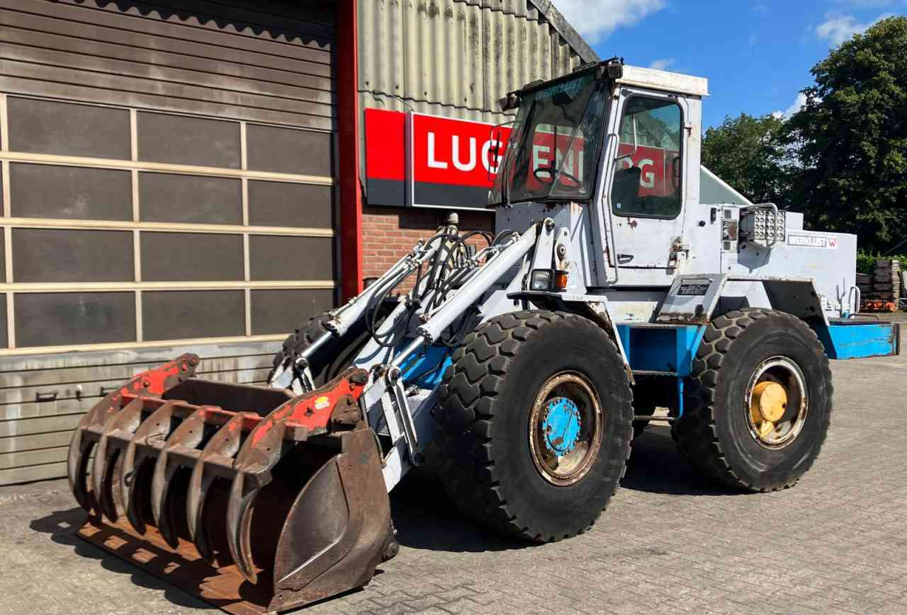 Werklust WG-18B shovel - Gumikerekes homlokrakodó: 2 kép. Werklust WG-18B shovel - Gumikerekes homlokrakodó: 2 kép.