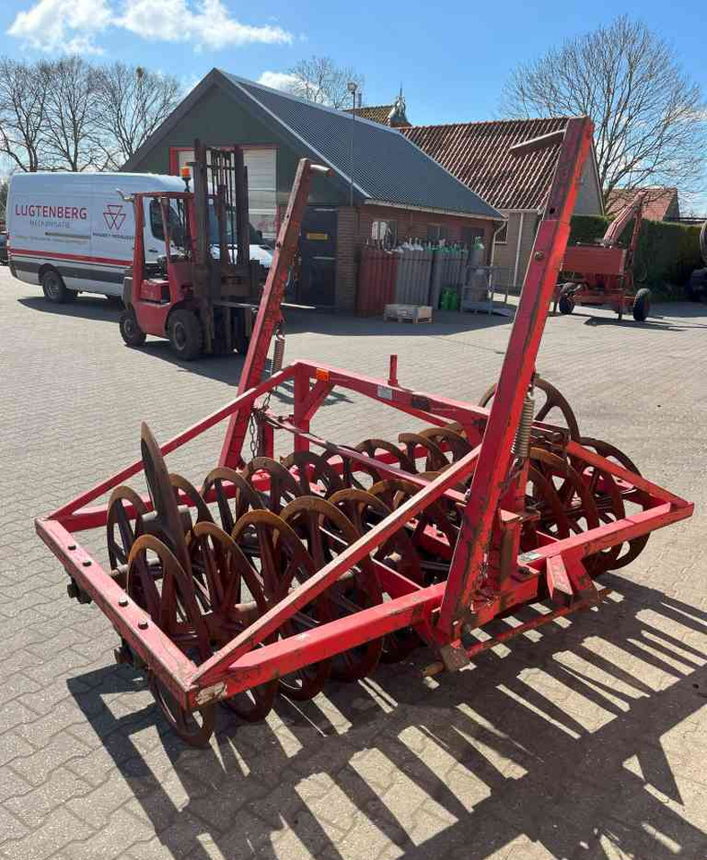 Zibo VP70 11/12 vorenpakker 2,50 m. grondbewerking - Mezőgazdasági hengerek: 4 kép. Zibo VP70 11/12 vorenpakker 2,50 m. grondbewerking - Mezőgazdasági hengerek: 4 kép.