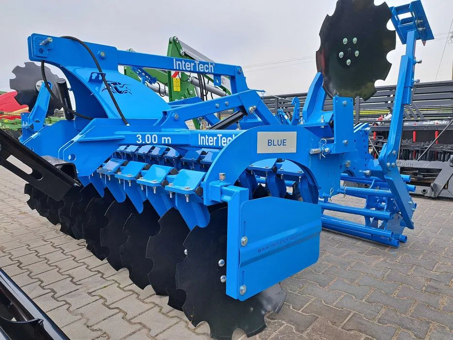 Agregat talerzowy INTER-TECH 2,7 3,0 4,0M hydropak - Tárcsás borona: 1 kép. Agregat talerzowy INTER-TECH 2,7 3,0 4,0M hydropak - Tárcsás borona: 1 kép.