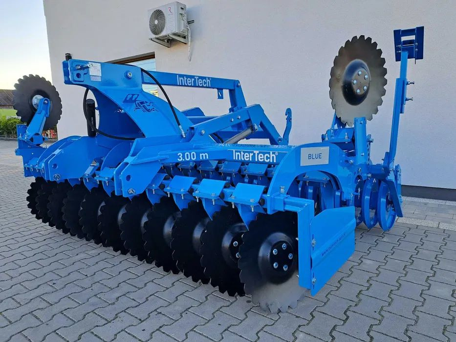 Agregat talerzowy INTER-TECH wał daszkowy hydropak - Tárcsás borona: 5 kép. Agregat talerzowy INTER-TECH wał daszkowy hydropak - Tárcsás borona: 5 kép.