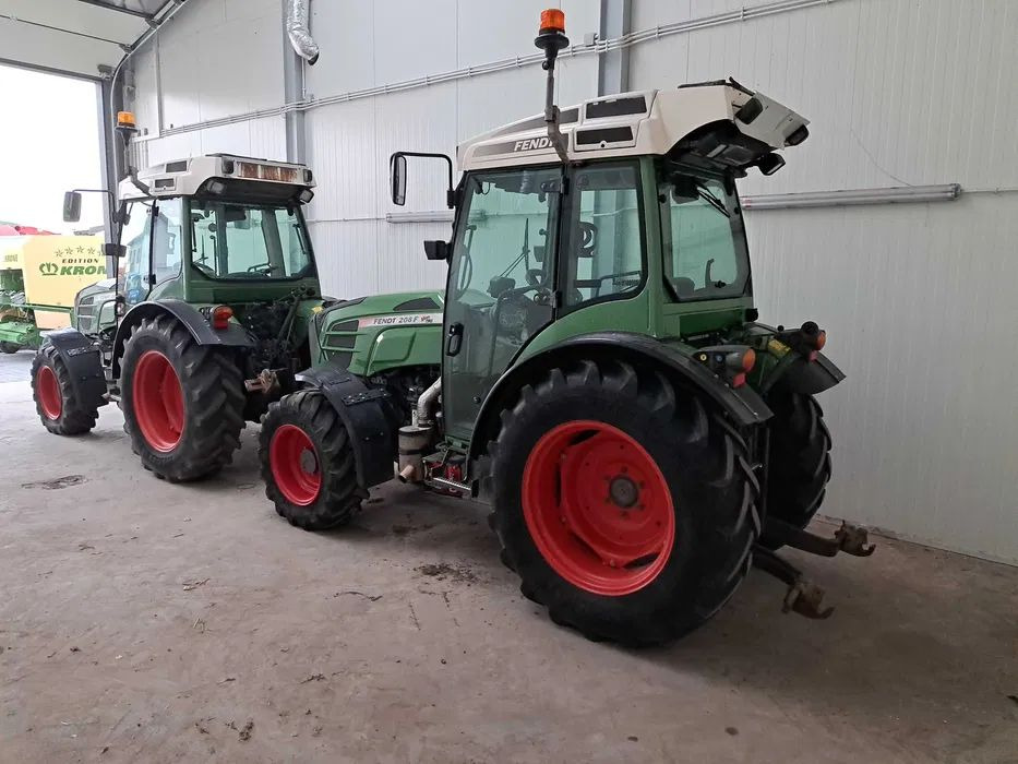 Ciągnik Fendt 208F Vario TMS sadownik - Traktor: 3 kép. Ciągnik Fendt 208F Vario TMS sadownik - Traktor: 3 kép.