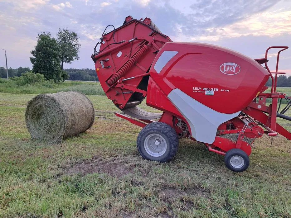 Lely Welger RP 445 - Bálázó: 1 kép. Lely Welger RP 445 - Bálázó: 1 kép.