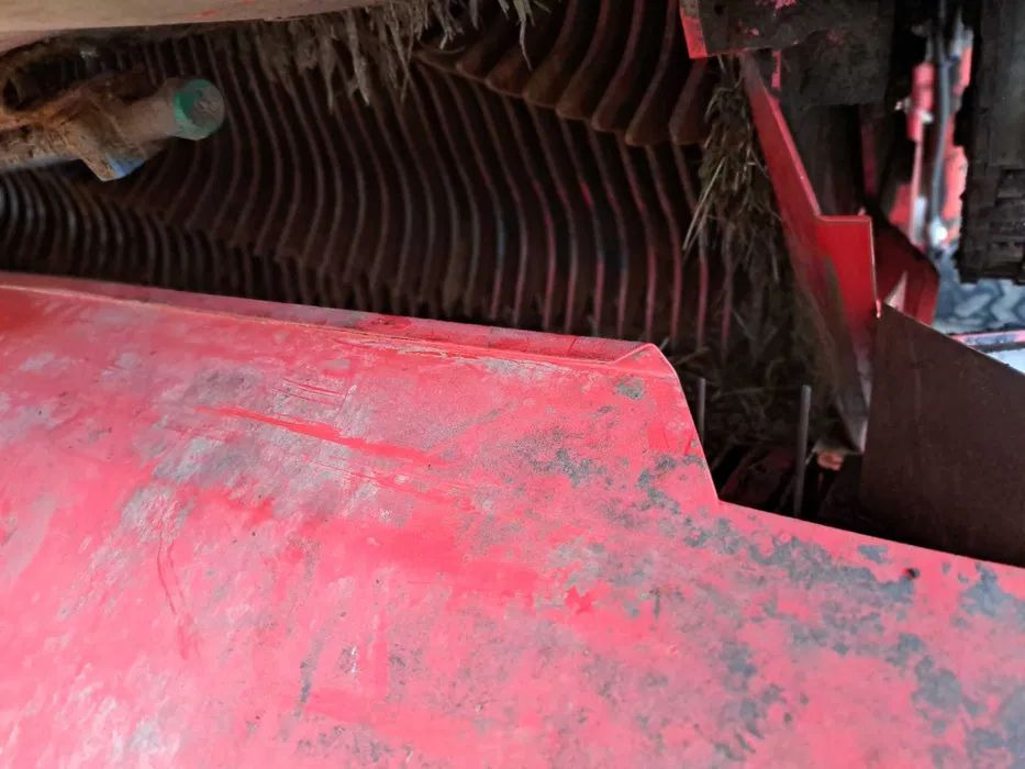 Przyczepa samozbierająca Pottinger Europrofi 5000 - Rendfelszedő: 5 kép. Przyczepa samozbierająca Pottinger Europrofi 5000 - Rendfelszedő: 5 kép.