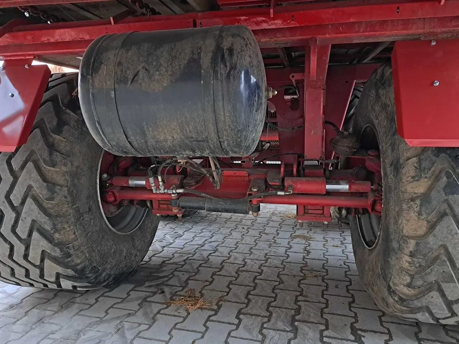 Przyczepa samozbierająca Strautmann 3602 Giga Vitesse 2019 rok - Rendfelszedő: 5 kép. Przyczepa samozbierająca Strautmann 3602 Giga Vitesse 2019 rok - Rendfelszedő: 5 kép.