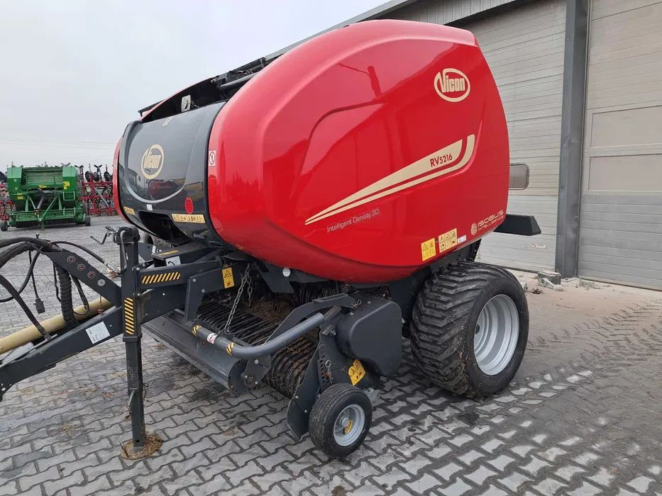 Vicon RV 5216 - Bálázó: 1 kép. Vicon RV 5216 - Bálázó: 1 kép.