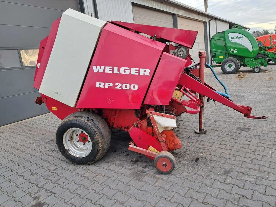 Welger RP 200 - Bálázó: 1 kép. Welger RP 200 - Bálázó: 1 kép.