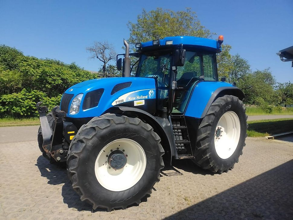 New Holland New Holland tvt 7540 - Traktor: 1 kép. New Holland New Holland tvt 7540 - Traktor: 1 kép.