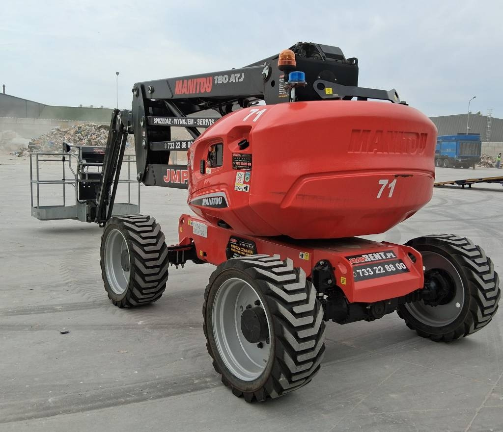 Manitou 180 ATJ RC 4RD ST5 S2 - Személyemelő: 4 kép. Manitou 180 ATJ RC 4RD ST5 S2 - Személyemelő: 4 kép.