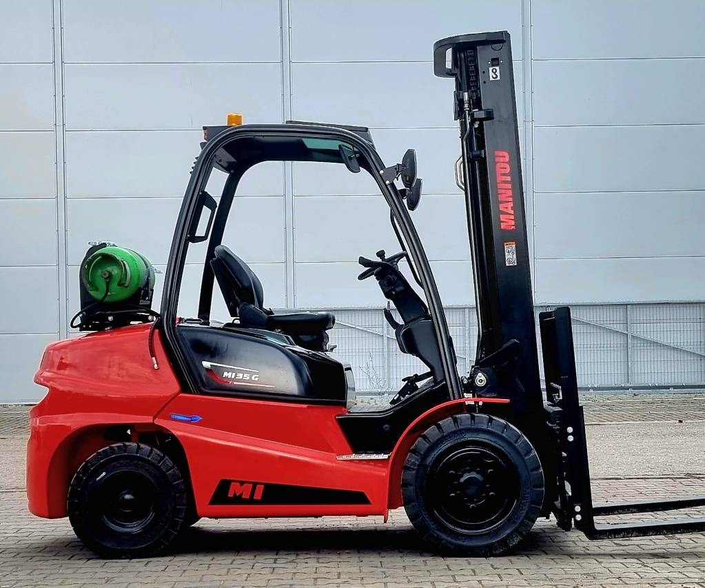 Manitou MI 35 G TRIPLEX 4700mm - Gázüzemű targonca: 3 kép. Manitou MI 35 G TRIPLEX 4700mm - Gázüzemű targonca: 3 kép.